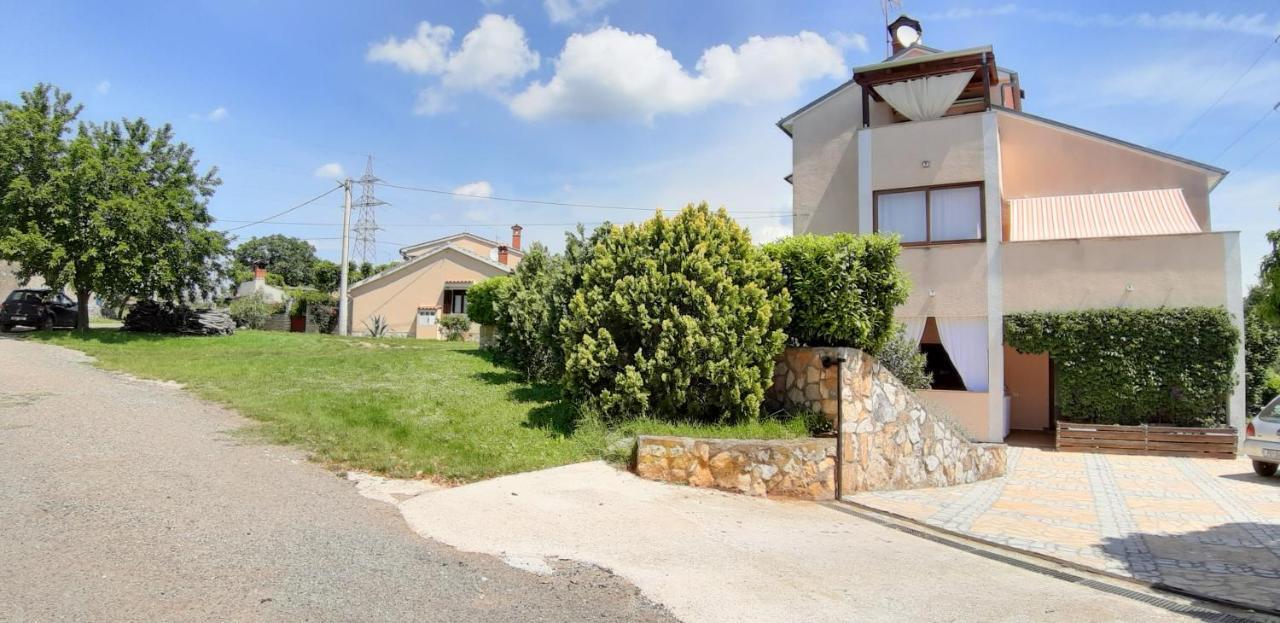 Apartments Demori Galižana 외부 사진